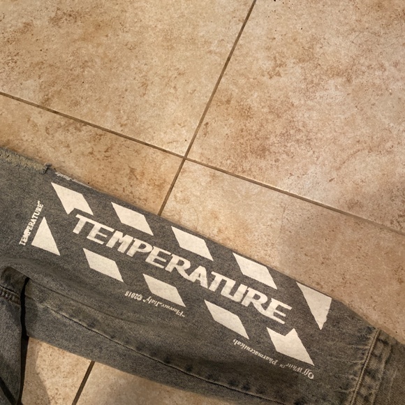 Off white denim temperature Denim jacket - Picture 2 of 6